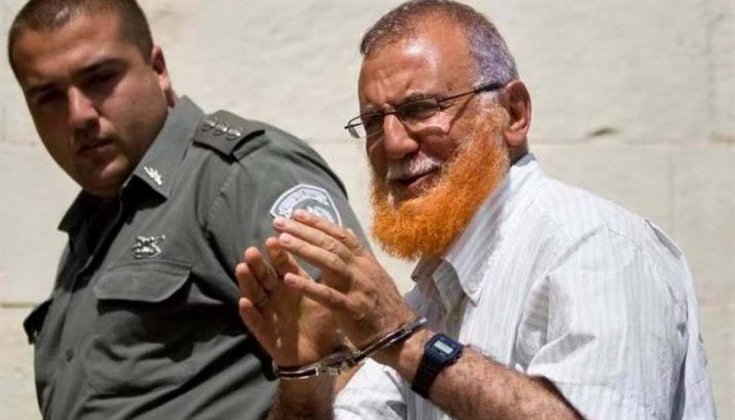 الاحتلال يعتقل النائب المقدسي المبعد محمد ابو طير فجر اليوم