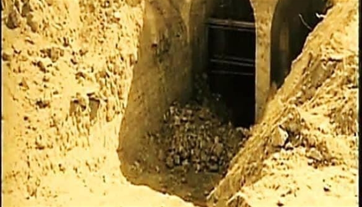 فتح البوابات العملاقة للمصلى المرواني