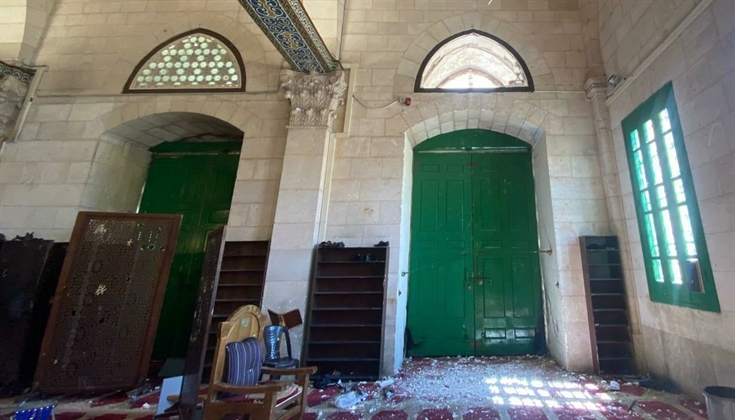 آثار التخريب الذي لحق بالمصلى القبلي في المسجد الأقصى