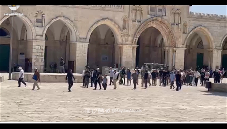 استمرار اقتحام المستوطنين لساحات الأقصى في الفترة المسائية