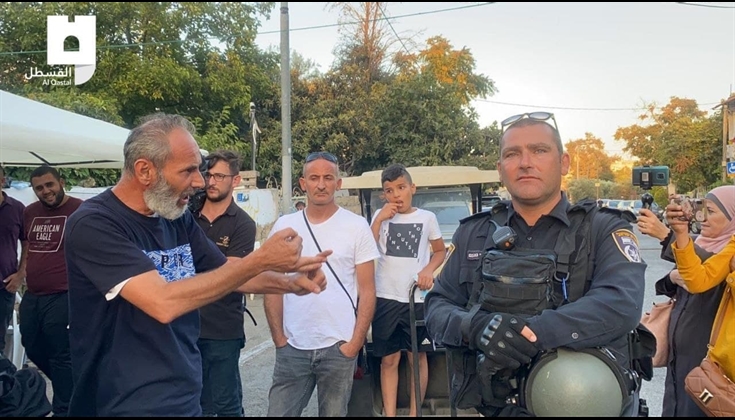 أهالي حي الشيخ جراح بالقدس  يتصدون لمحاولة إخلاء خيمة التضامن