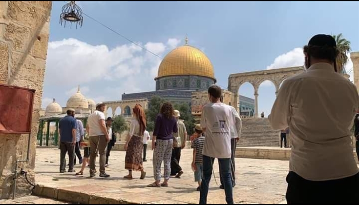 41 متـطرفا ومتـطرفة اقتحموا المسجد الأقصى خلال الفترة المسائية