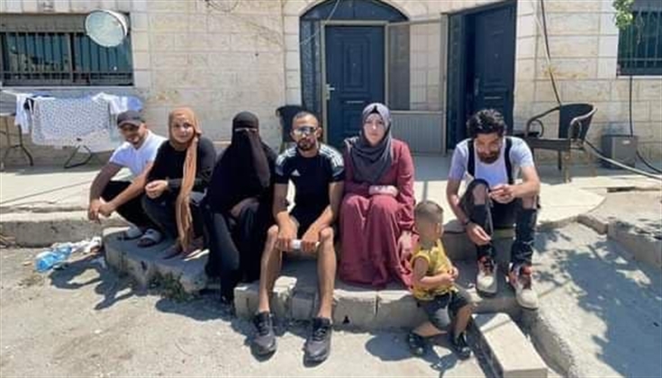 25مقدسيا من عائلة خضر مهددون بالطرد من منازلهم في بلدة بيت حنينا