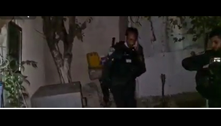 اقتحام منزل عائلة غوشة المهدد بالإخلاء في شارع عثمان بن عفان