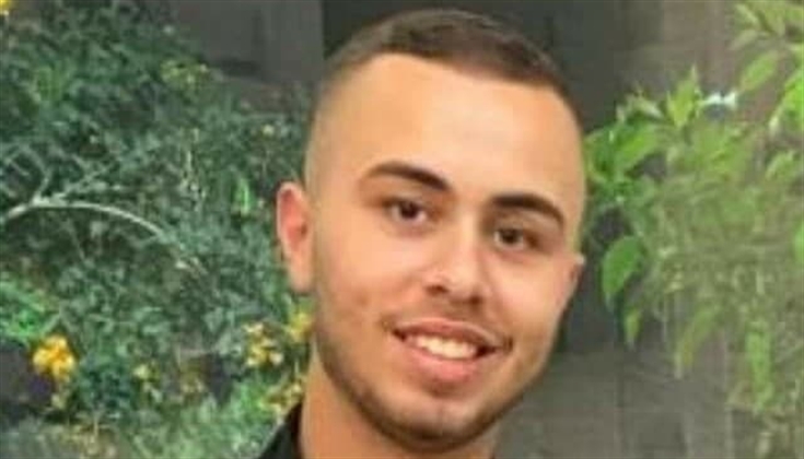 الطالب الحافظ لكتاب الله  المقدسي  أسعد جهاد أبو سنينة