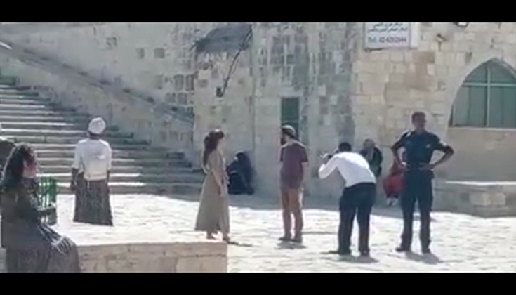 باتوا في كل مكان داخل المسجد الأقصى