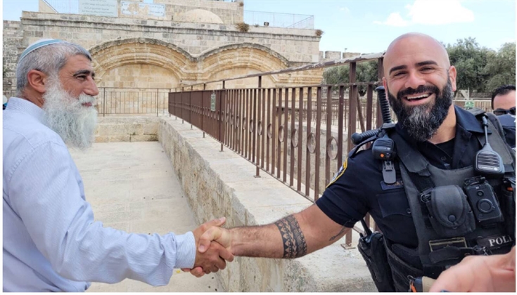 شرطة الاحتلال يداً بيد لفرض الطقوس التوراتية مع جماعات الهيكل