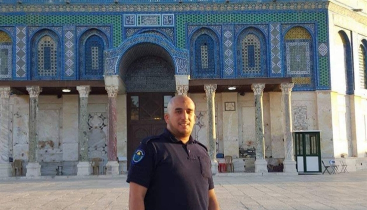 الاحتلال يستدعي حارس المسجد الأقصى أحمد الدلال