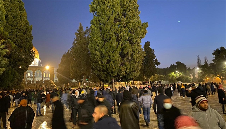 آلاف المصلين لبوا نداء فجر الشهداء الفجر العظيم  في المسجد الأقصى