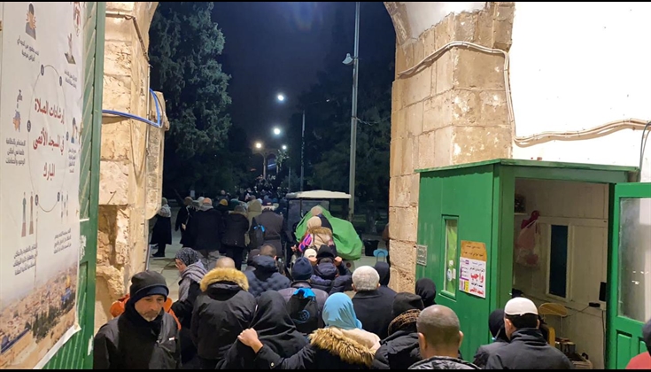 فجر باب الرحمة في الأقصى