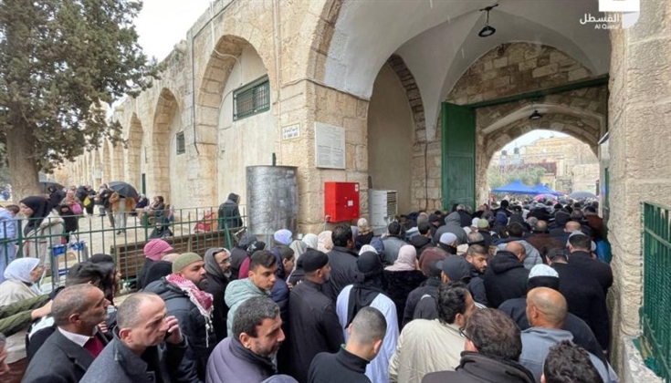 وسط عراقيل الاحتلال.. الآلاف يؤدون صلاة الجمعة في المسجد الأقصى