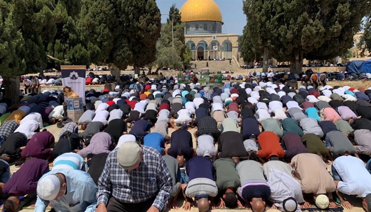 دعوات للمشاركة الحاشدة في جمعة "يوم الأرض" بالمسجد "الأقصى"