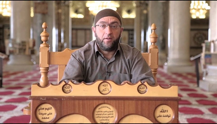 الاحتلال يُبعد الشيخ عبد الرحمن بكيرات عن المسجد الأقصى