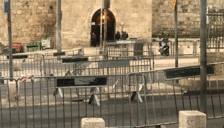 وسط تعزيزات وقيود الاحتلال.. الآلاف يصِلون القدس في جمعة رمضان