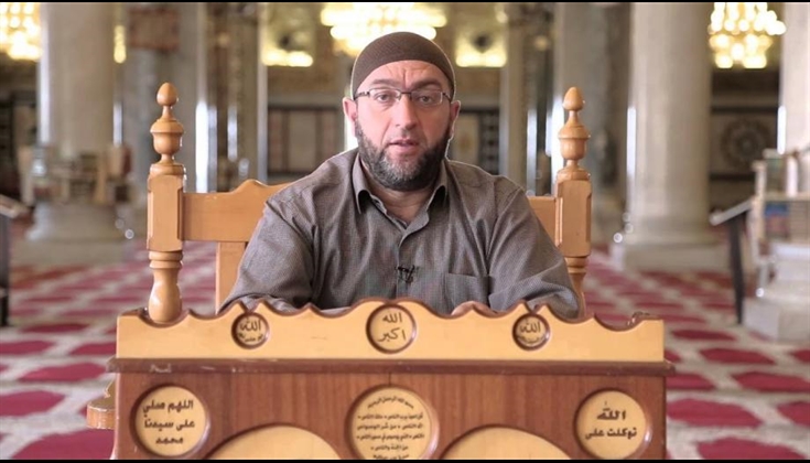 عبد الرحمن بكيرات.. 30 عامًا من العمل في الأقصى يجابه سياسة