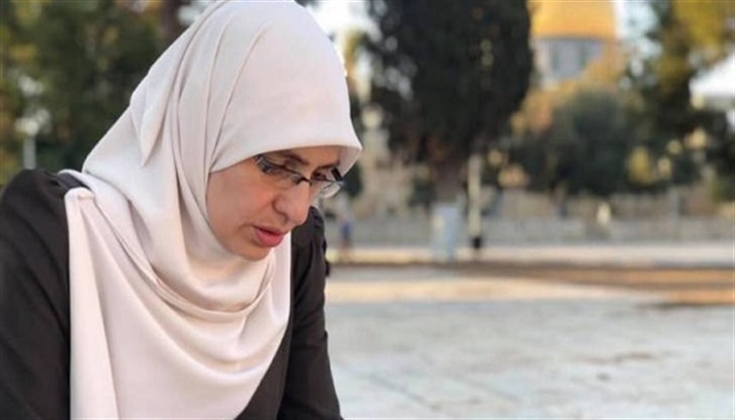 المرابطة هنادي الحلواني تدعو لمواصلة الاعتكاف في الأقصى خلال