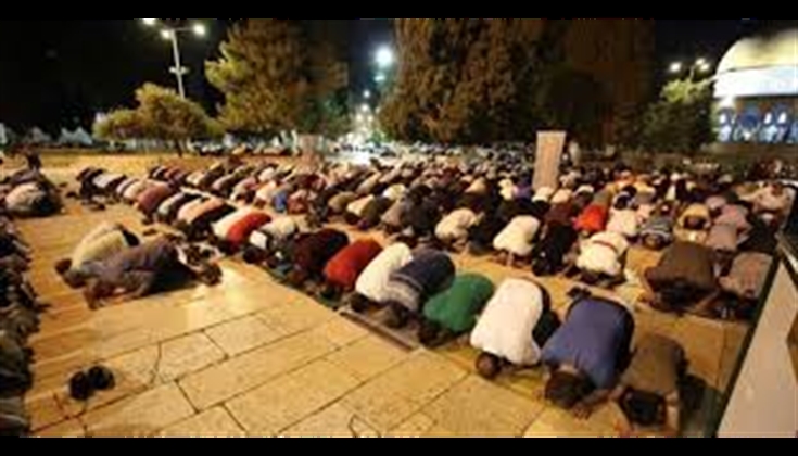 الاعتكاف في "الأقصى".. الوسيلة التي أثبتت جدواها بردع الاحتلال