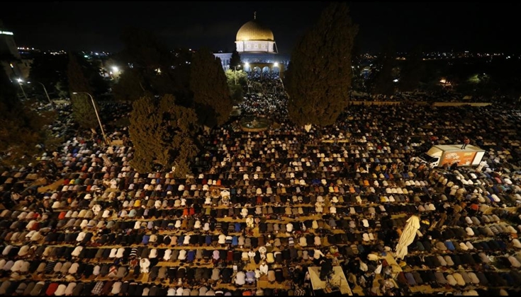 الأقصى يتجهز لاستقبال آلاف المصلين لإحياء ليلة القدر