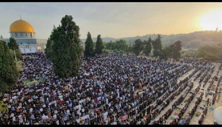 150 ألفاً يؤدون صلاة عيد الأضحى في المسجد الأقصى