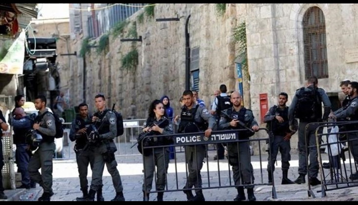 الاحتلال يعرقل وصول المصلين إلى المسجد الأقصى