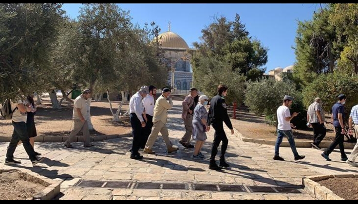 بحماية مشددة.. عشرات المستوطنين يقتحمون "الأقصى"