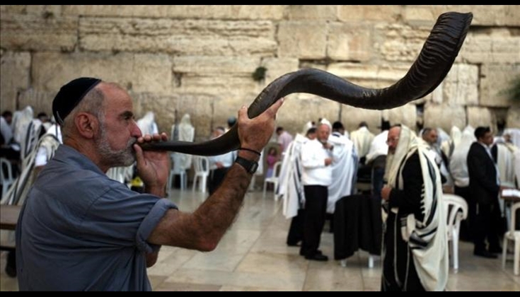 بوق "الشوفار".. ما هو وهل يتسلل لـ "الأقصى" في رأس السنة العبرية