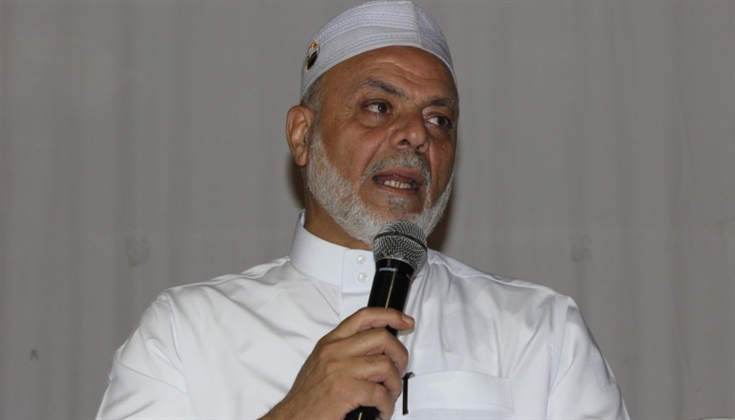 الشيخ يوسف أبو سنينة: المسجد مسجدنا ولا حق لغيرنا بالصلاة