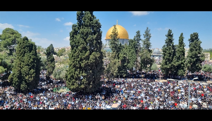 الفلسطينيون يشدّون الرّحال للمسجد الأقصى لإحياء ذكرى المولد