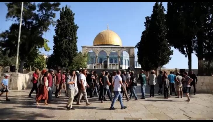 محافظة القدس: انتهاكات الاحتلال تمهد للتقسيم المكاني للأقصى