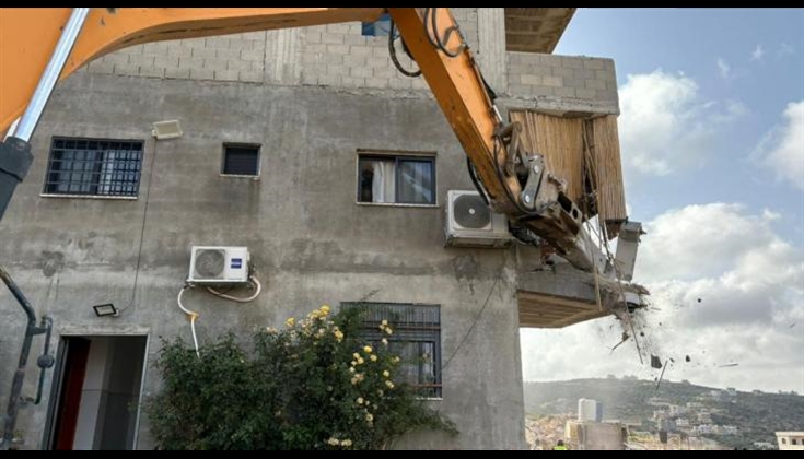 الاحتلال يهدم منزلاً ومحلات تجارية في جنين والقدس