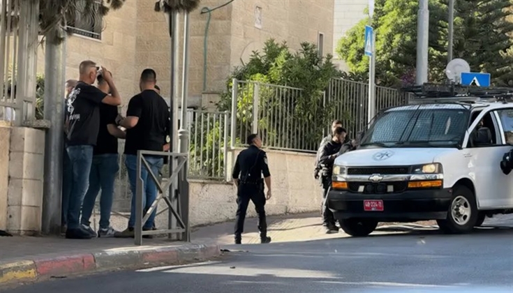 الاحتلال يقتحم مجمع النقابات بالقدس