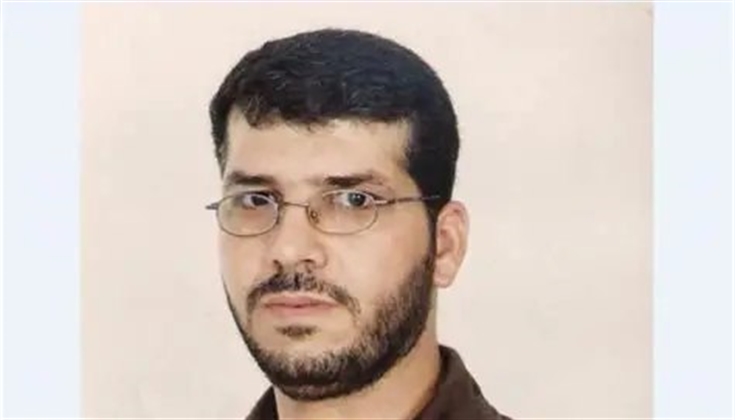 الاحتلال يواصل عزل الأسير محمد عرمان في ظروف صعبة