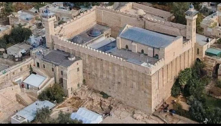 الاحتلال يسيطر على الباحة الداخلية للمسجد الابراهيمي