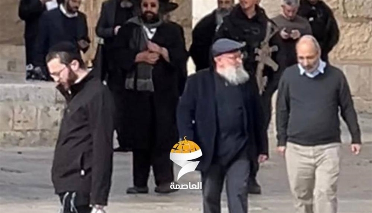 عشرات المستوطنين يقتحمون الأقصى بعيد "الحانوكاه"