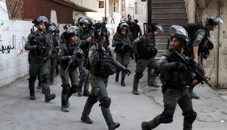 القدس.. اعتقالات وإبعادات ومداهمات ضمن استعدادات الاحتلال لرمضان