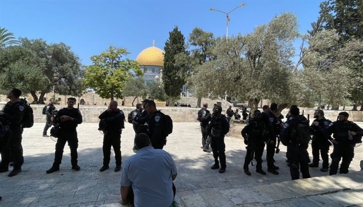 القدس..الاحتلال يقتحم الأقصى وقرارات هدم وإخلاء جديدة  لفلسطينيين