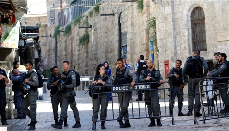 الاحتلال يفرض قيودا في القدس ويمنع الوصول لكنيسة القيامة