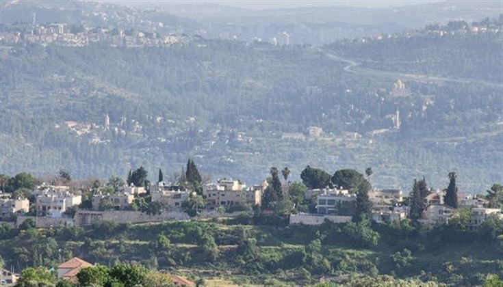 "إما البقاء أو الموت".. حكاية فلسطينيين يتمسكان بأرض الأجداد