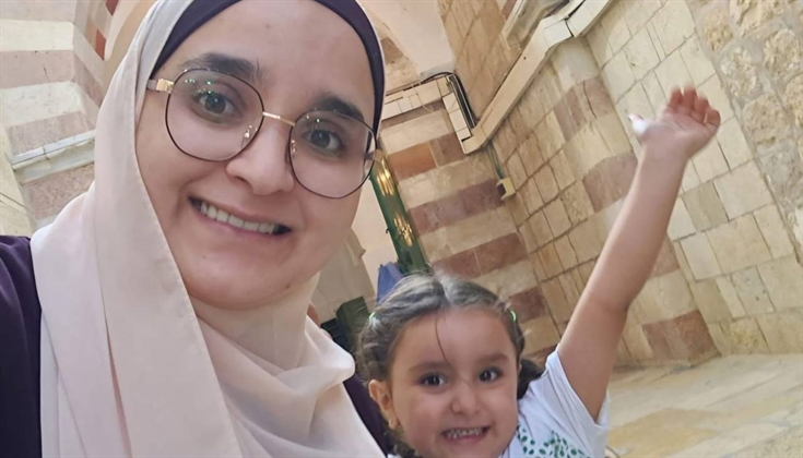 الاحتلال يمدد اعتقال الأسيرة الصحفية إسلام عمارنة للمرة الرابعة