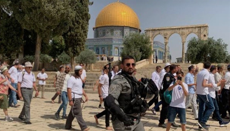 مستوطنون يقتحمون الأقصى ويؤدون طقوسًا تلمودية
