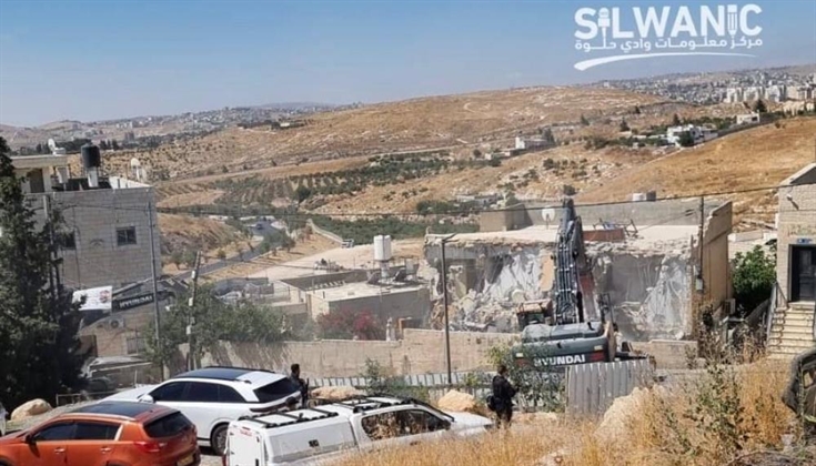 الاحتلال يهدم بناية سكنية في صور باهر بالقدس