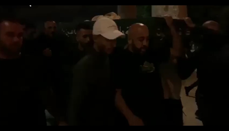 المقدسيون يشيعون جثمان الشهـ.ـيد المقدسي